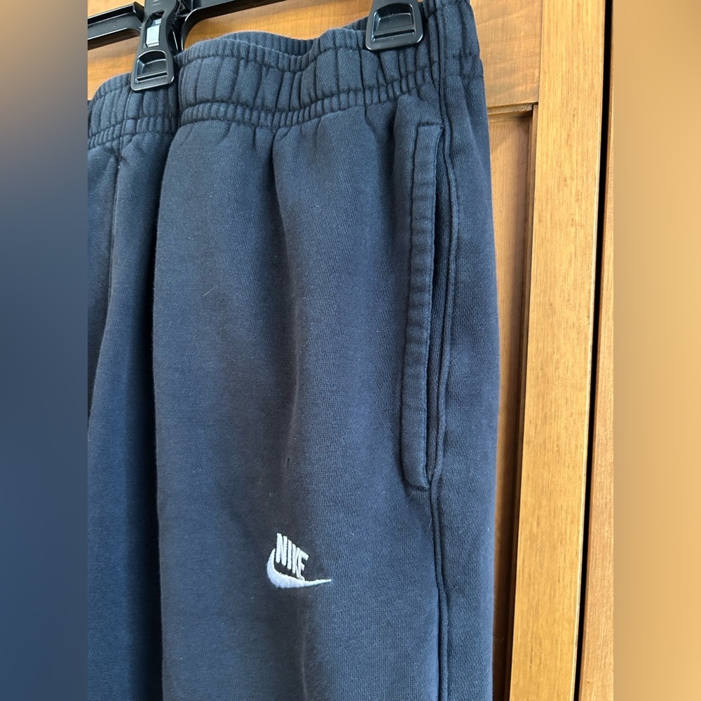 Nike Black Joggers w White Logo, size Medium, back & side pockets - Picture 3 of 5